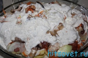 добавит соус в мясо с грибами
