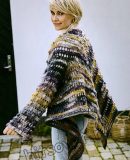 Вязаная крючком накидка с рукавами Вязаная крючком накидка с рукавами