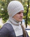 Вязаная шапка и манишка для мужчин