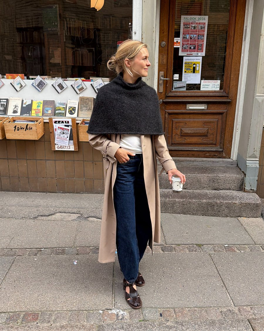 Ivy Cape накидка спицами сверху вниз