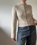 Кардиган Isa Raglan спицами с V-образными линиями реглана